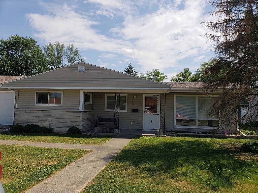 304 W Missouri St, Oblong, IL 62449 | Zillow