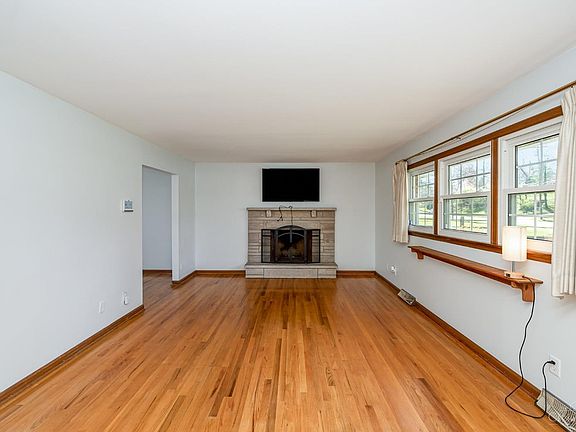 2nd image of 3409 Central Ave
