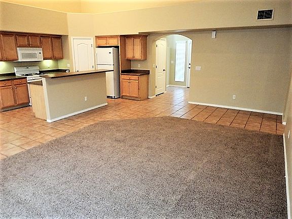 3rd image of 6285 W Ocotillo Meadow Dr