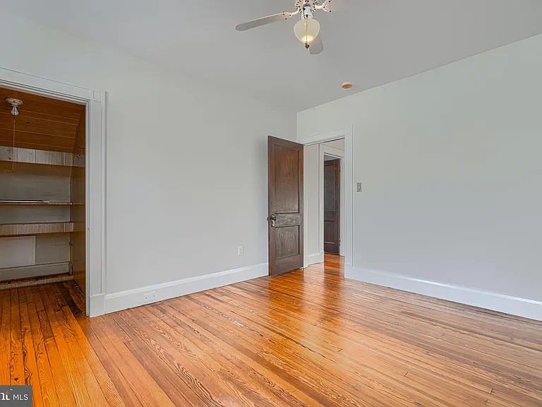 2210 Lake Ave — Photo 16