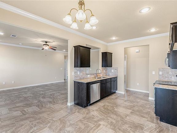 4th image of 4602 W Croft Dr
