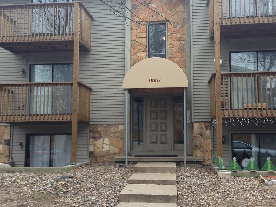 9557 University Ave #21