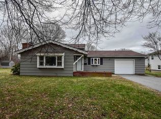 44 Emeralda Rd, Rochester, NY 14624