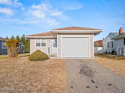 40 Pirogue Street, Toms River, NJ, 08757