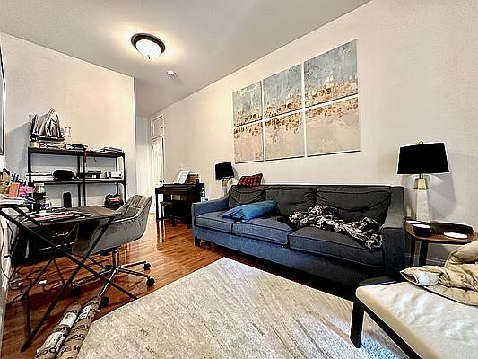 2nd image of 938 Amsterdam Ave #2S