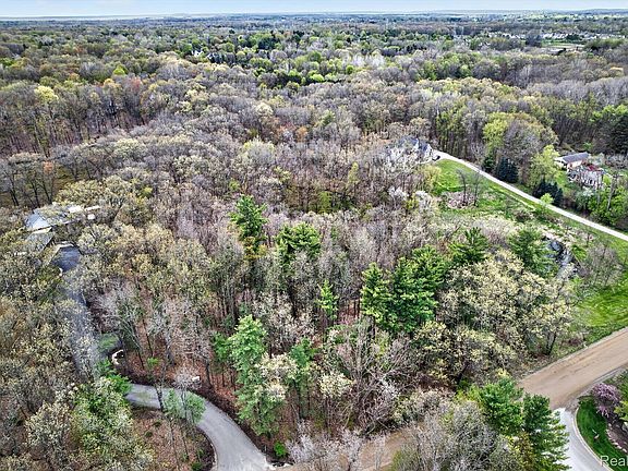 4th image of 6944 Cooley Lake Rd