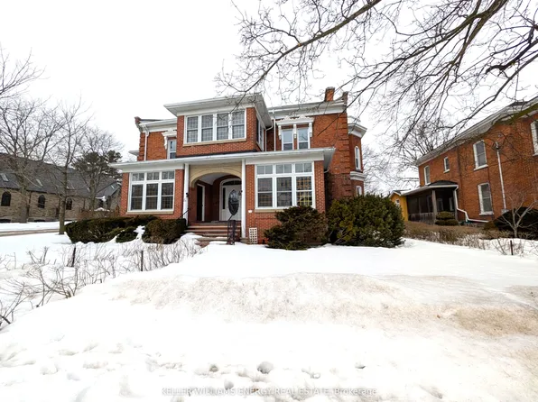 35 King St, Prince Edward County, ON