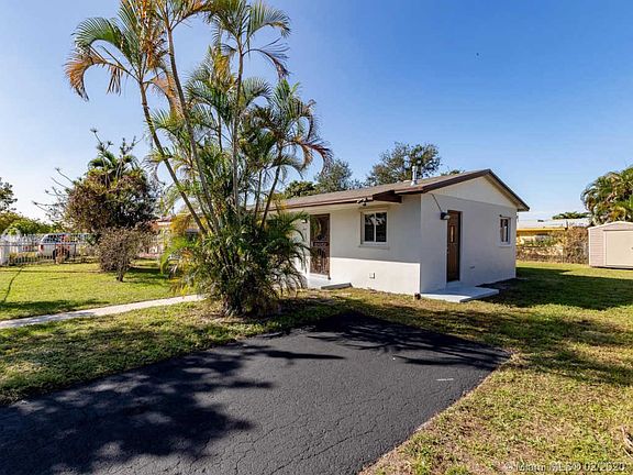 3rd image of 20614 NW 44th Pl