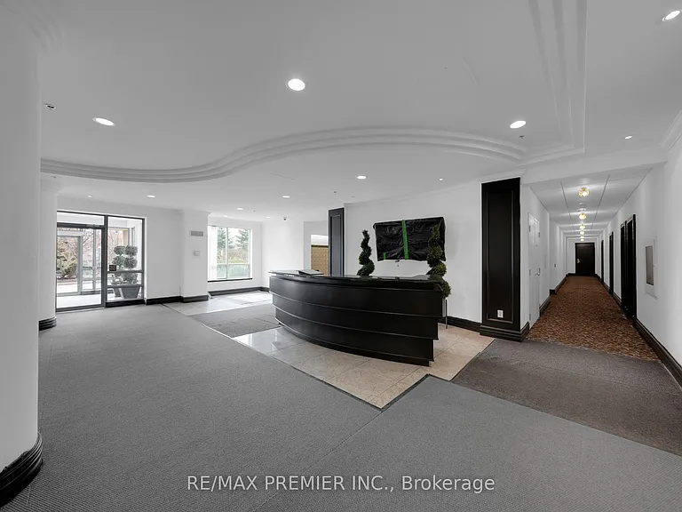 51 Baffin Ct #220 — Photo 7