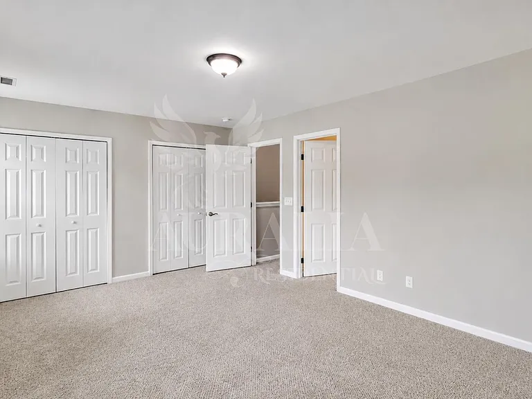 255 Hampshire Downs Dr — Photo 19