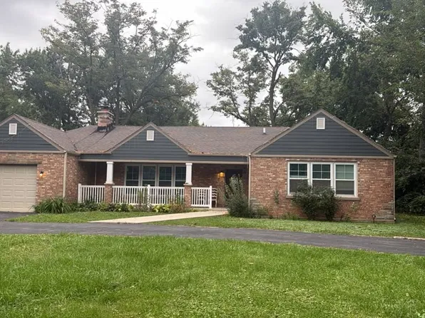 17W050 Deerpath Rd, Bensenville, IL 60106