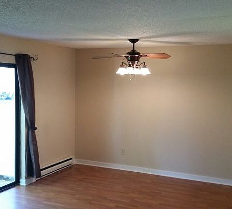 3rd image of 3285 Canyon Dr Unit 45
