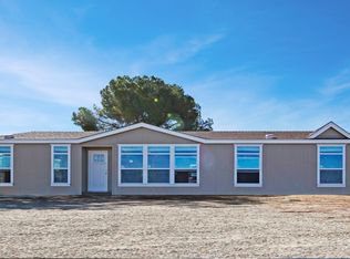 4208 Phelan Rd, Phelan, CA 92371