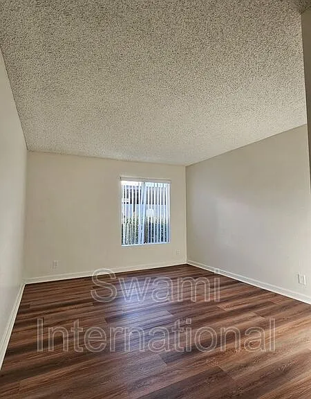 10030 Rosecrans Ave #14 — Photo 9