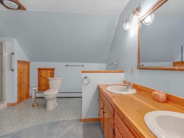 144 Hotel Rd #A, Auburn, ME 04210