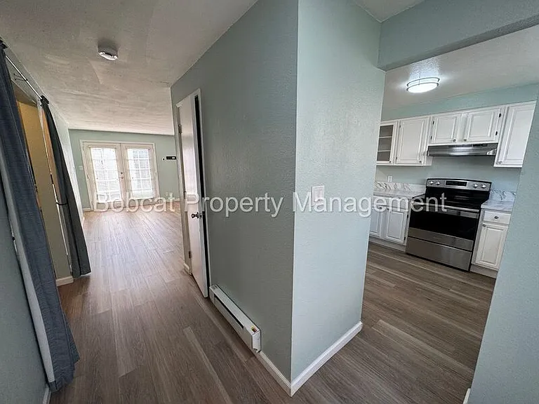 1330 Ashby Ct — Photo 3