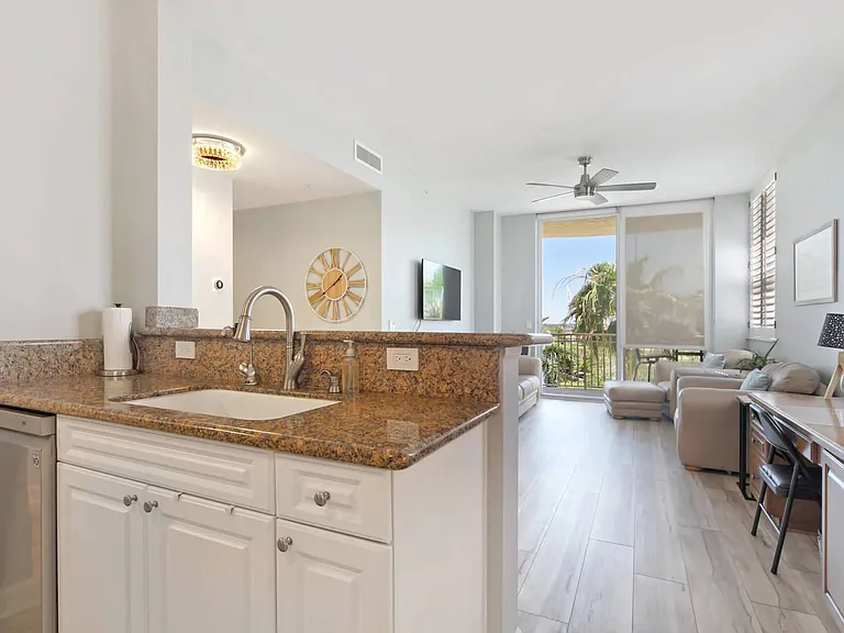 14200 Royal Harbour Ct — Photo 20