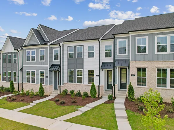 812 Barlow Dr #253, Knightdale, NC 27545