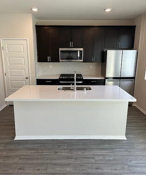 28109 Ashtree St — Photo 10