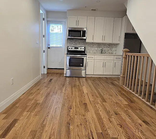 310 Park Ave #1 — Photo 1