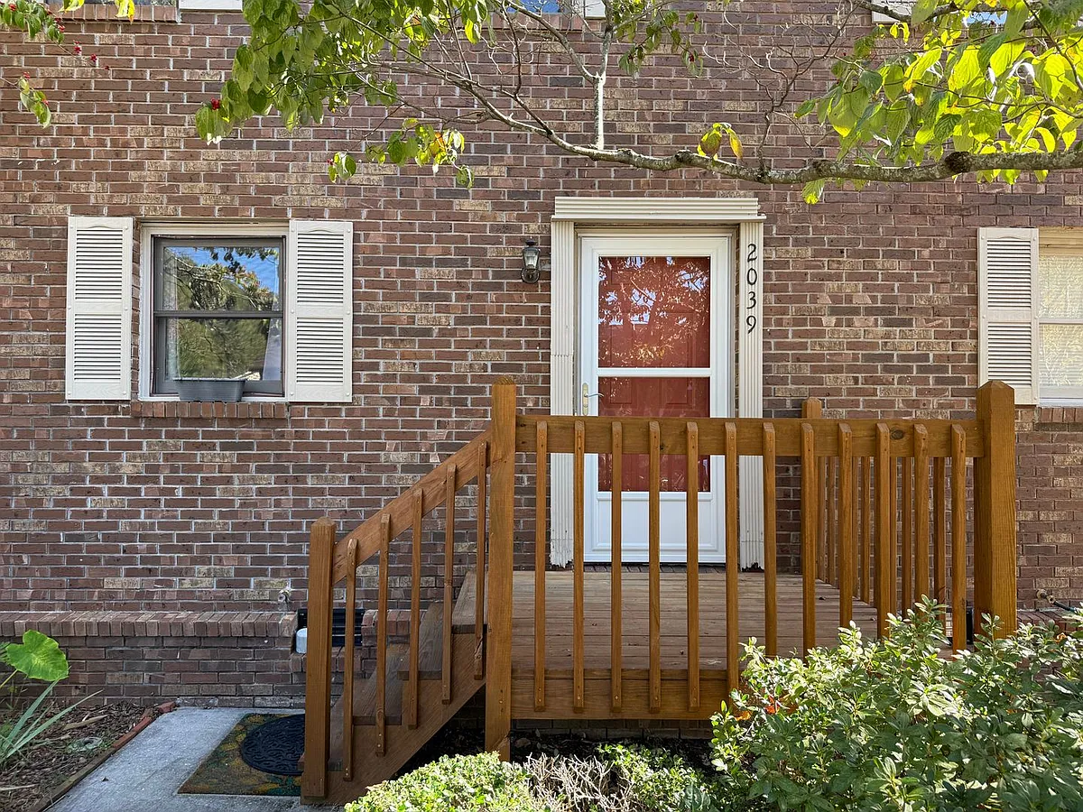 Building Photo - 2039 Heritage Pl