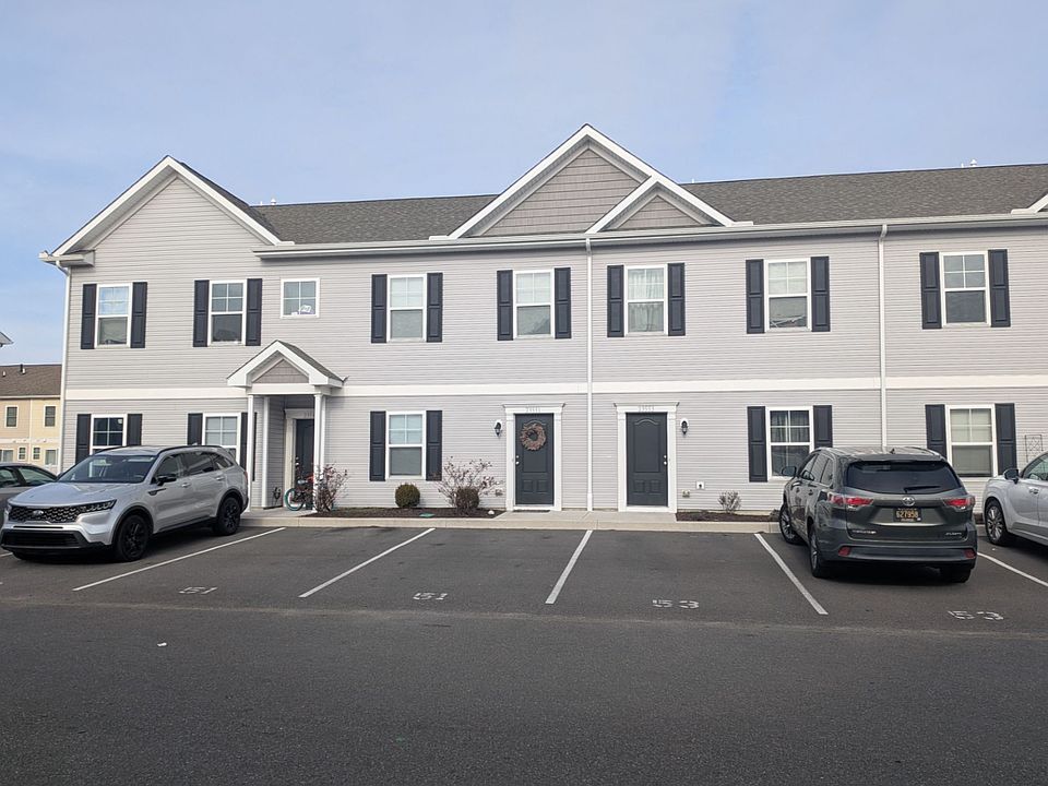 1st image of 23553 Linkside Dr