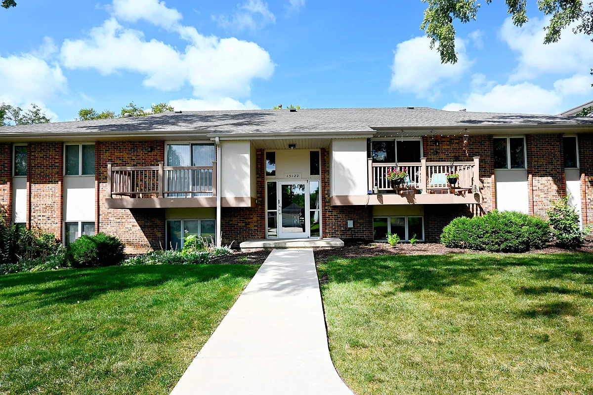 Exterior of Square 131 - 8 Plex. - 4860 S 131st St