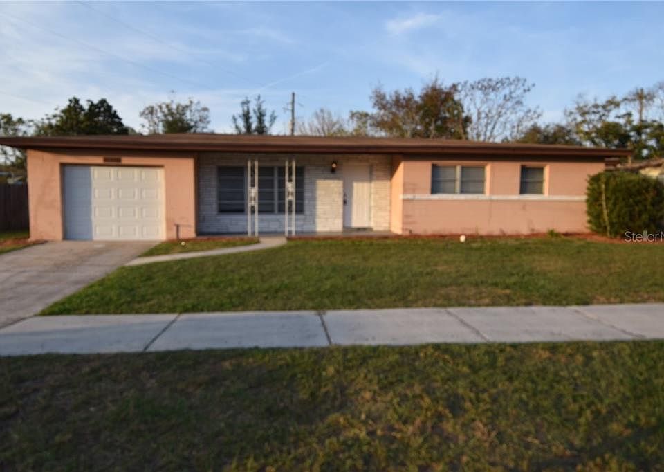 1st image of 5439 San Luis Dr #4