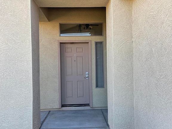 3rd image of 5613 S 51st Dr