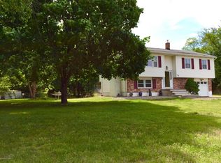 70 Whitesville Rd, Jackson, NJ 08527