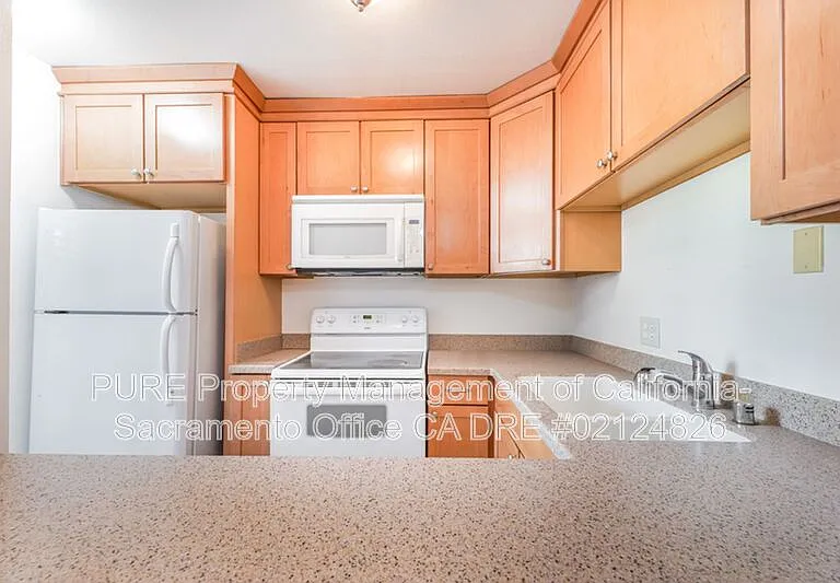 2229 Woodside Ln #4 — Photo 16