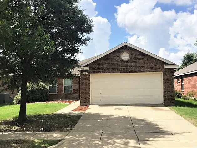 6020 Moor Hen Dr