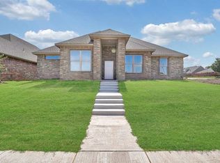 1609 NW 37th St, Lawton, OK 73505