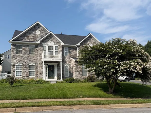 800 Aztec Dr, Frederick, MD 21701