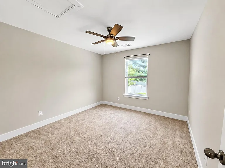 5707 Lowell St — Photo 23