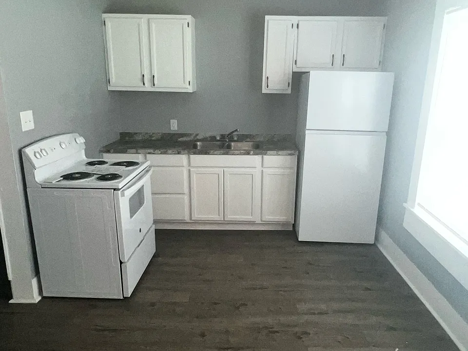 732 W Richard Ave #1