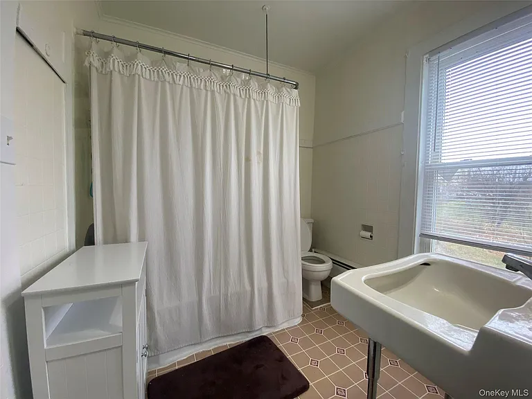 94 Sanfordville Rd #4 — Photo 6