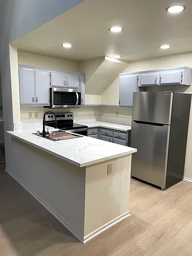Floor plan 1 Bed AND LOFT Quartz Counters Stainless Granite