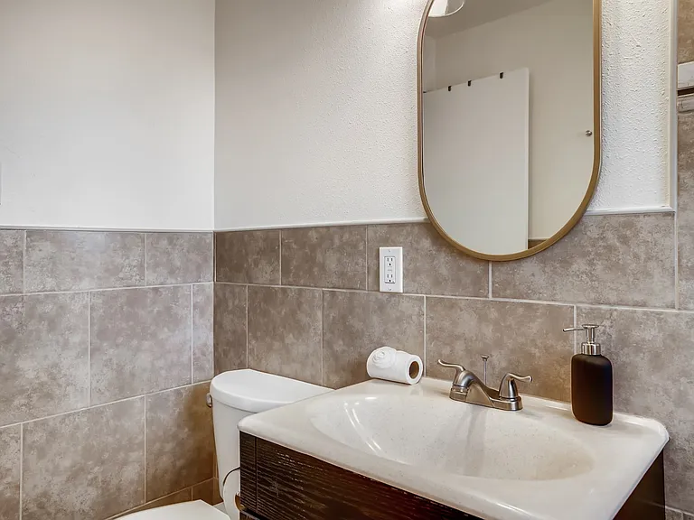 630 S Tejon St — Photo 15