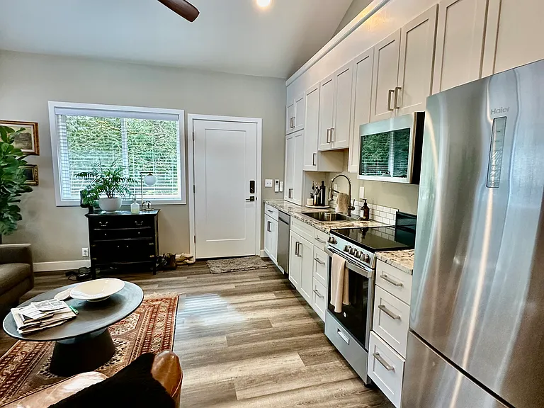Quail Creek Way NE — Photo 3