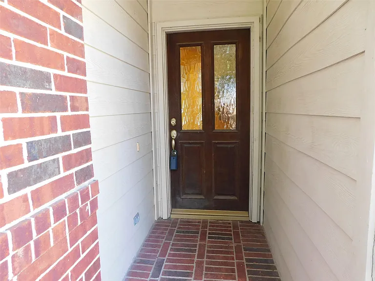 3702 Heritage Colony Dr — Photo 2