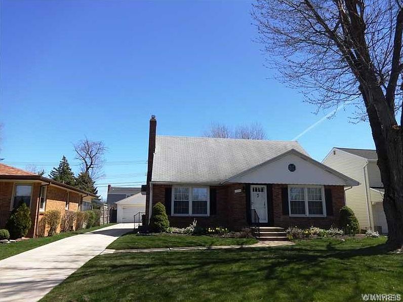 1st image of 117 Cornwall Ave