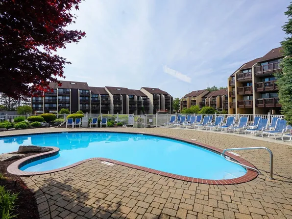 1801 E Perry St APT 9, Pt Clinton, OH 43452