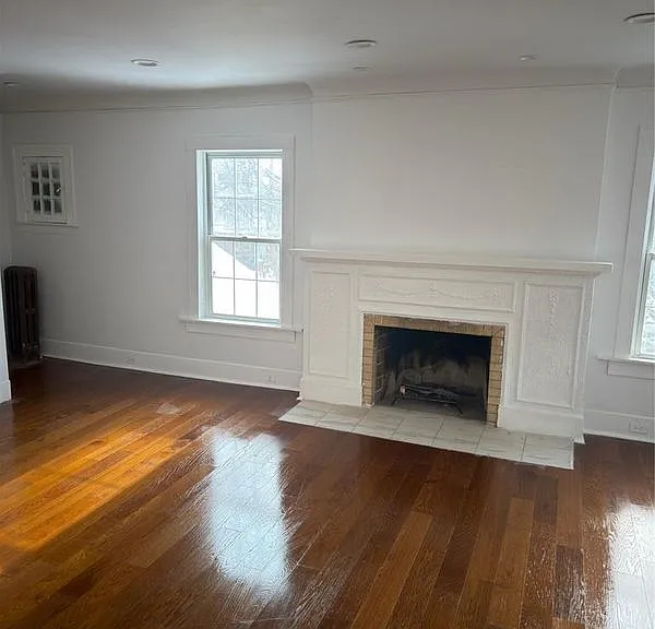 2490 Calvert St — Photo 8