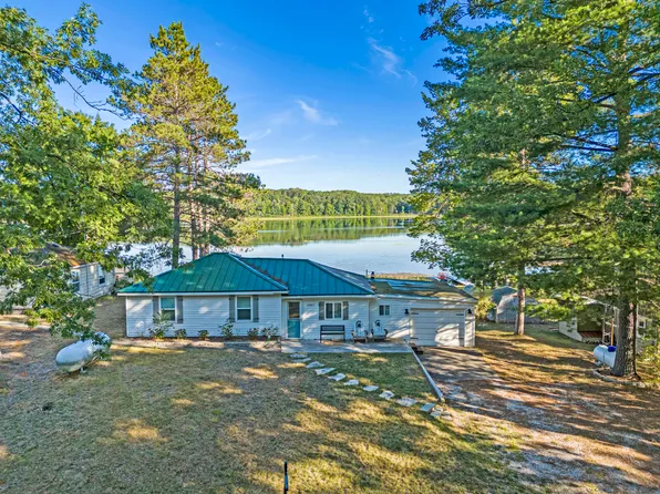 3957 W Cleveland Dr, Bitely, MI 49309