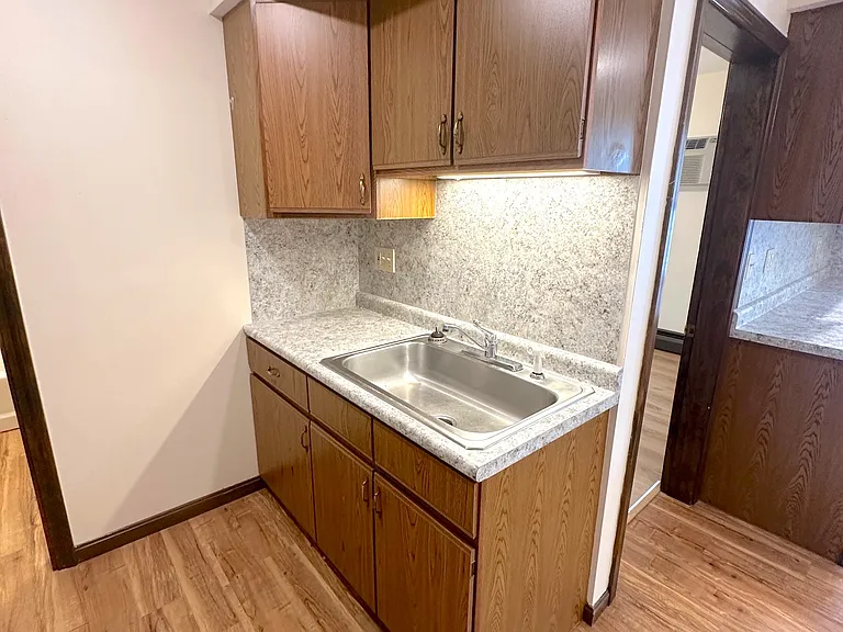 22 Kossuth St #201 — Photo 4