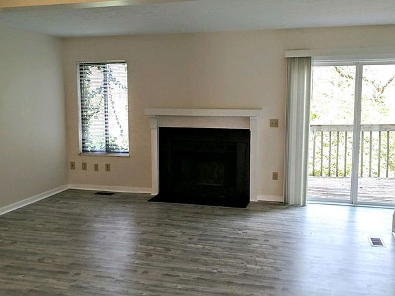 4th image of 3737 Pendlestone Dr
