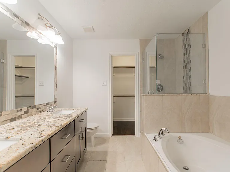 226 Blushwood Pl — Photo 31