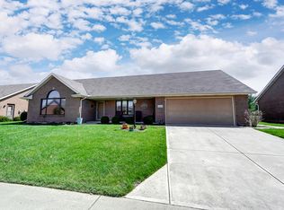 5604 Fox Ridge Dr, Springfield, OH 45503
