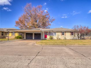 519 SW 3rd St, Moore, OK 73160